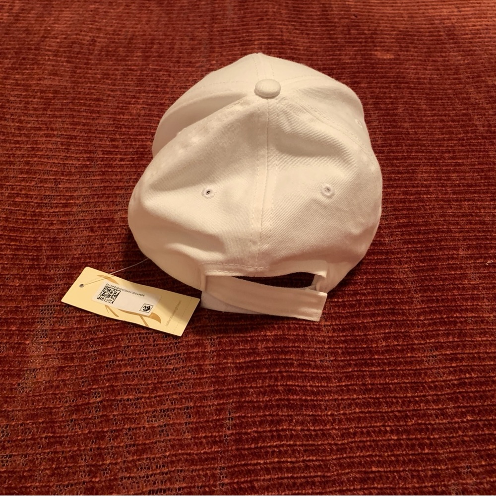 White 'Namaste 6' Away' Hat - Picture 3 of 7